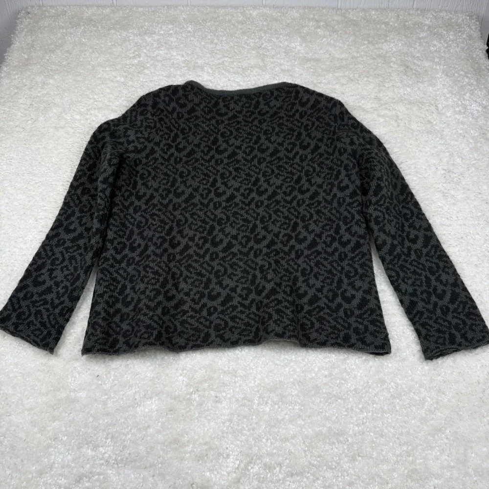 Wooden Ships Sweater Womens M/L Gray Black Leopard Print Knit Pullover